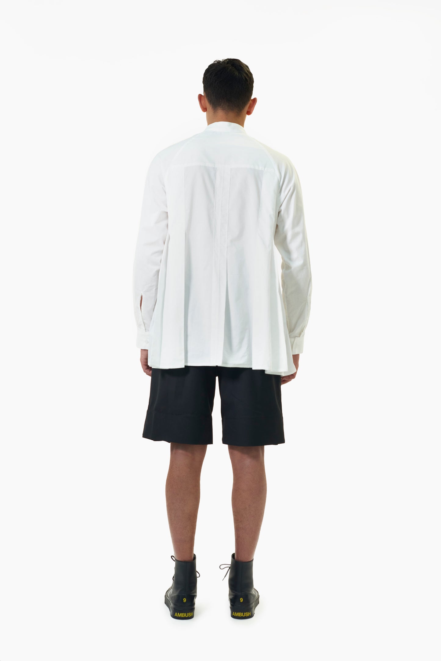 Men's pleated shirt in white